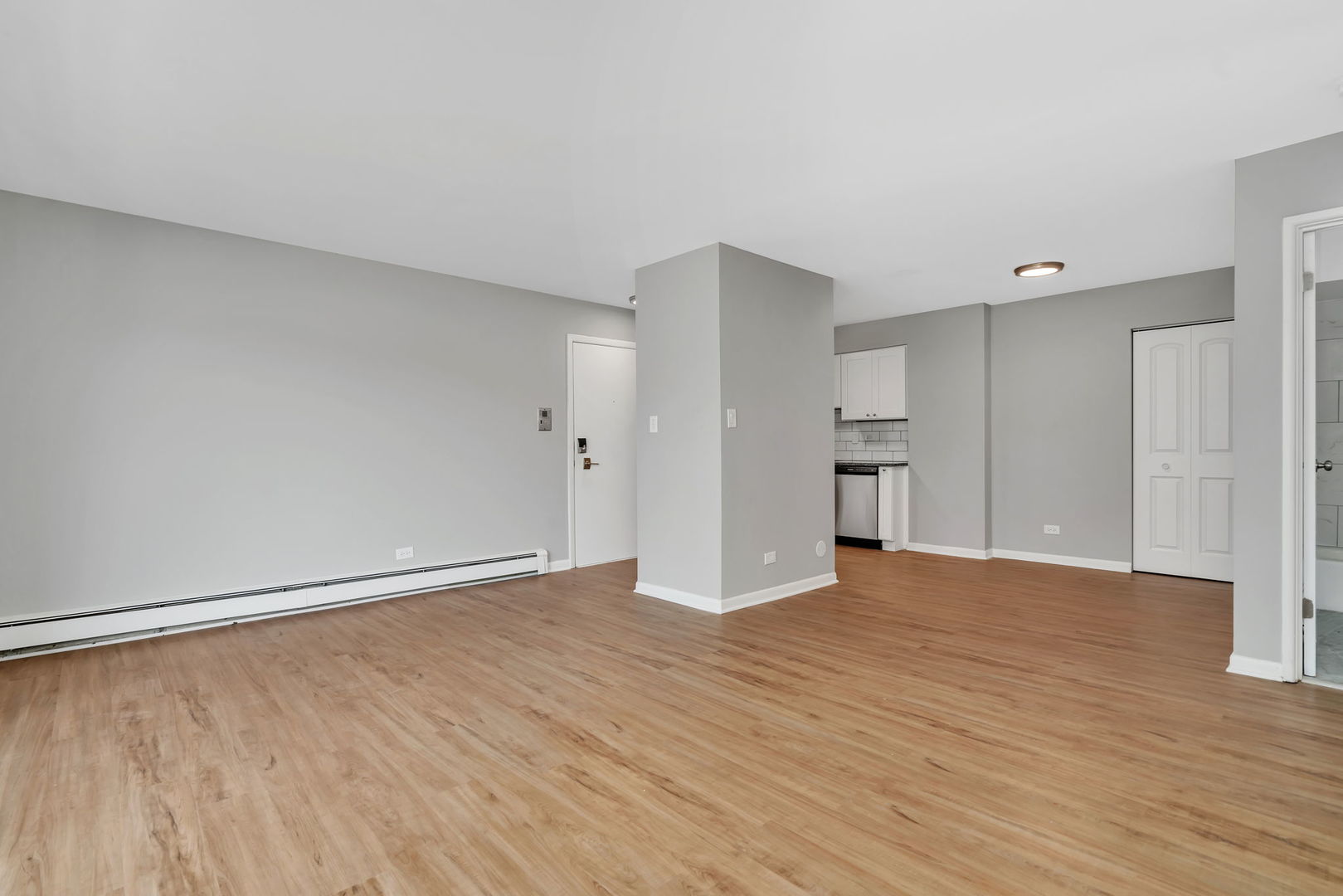 909 Plainfield Road, Unit 7 Darien, IL 60561 - Photo 13 of 16