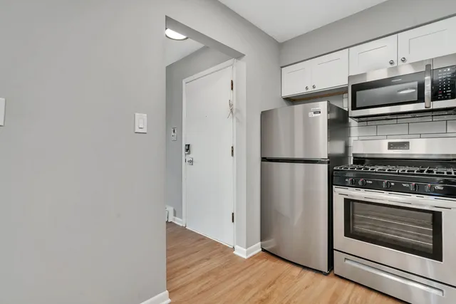 $1,750 | 909 Plainfield Road, Unit 7, Darien, IL 60561