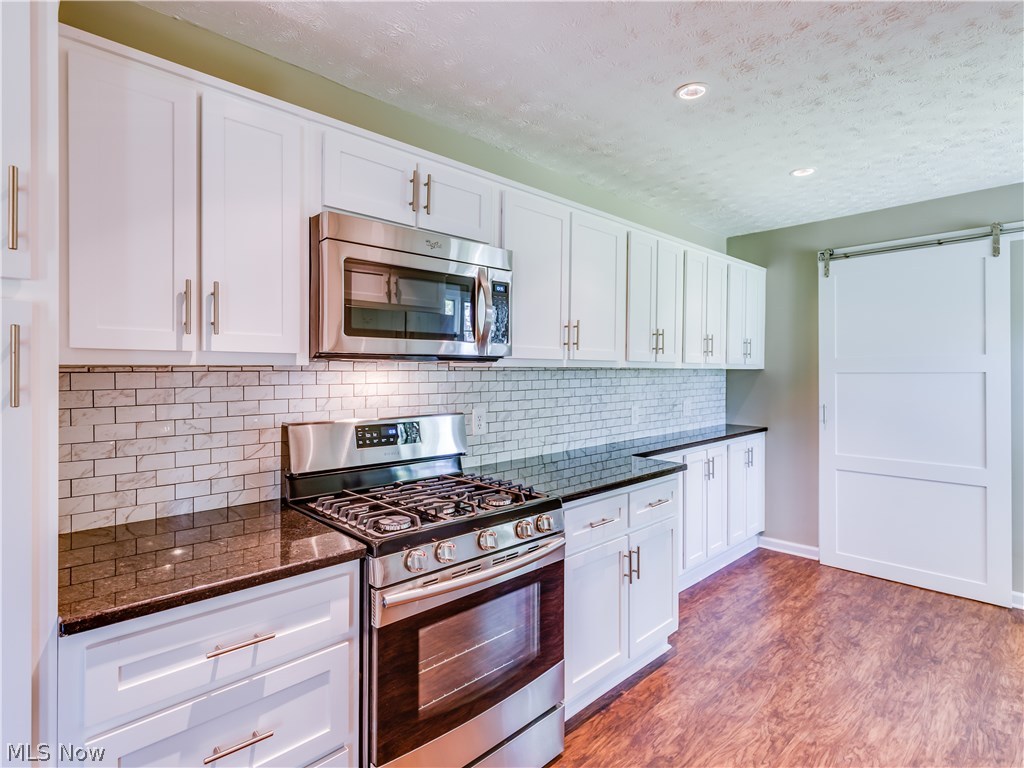 674 Schocalog Road Akron, OH 44320 - Photo 3 of 34 Gallery Image 3