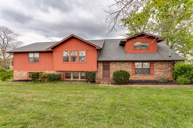 1075 West Hunt Road Alcoa, TN 37701 - Photo 1 of 30 002180409-3-1075WHuntRdAlcoaTN-SMALL