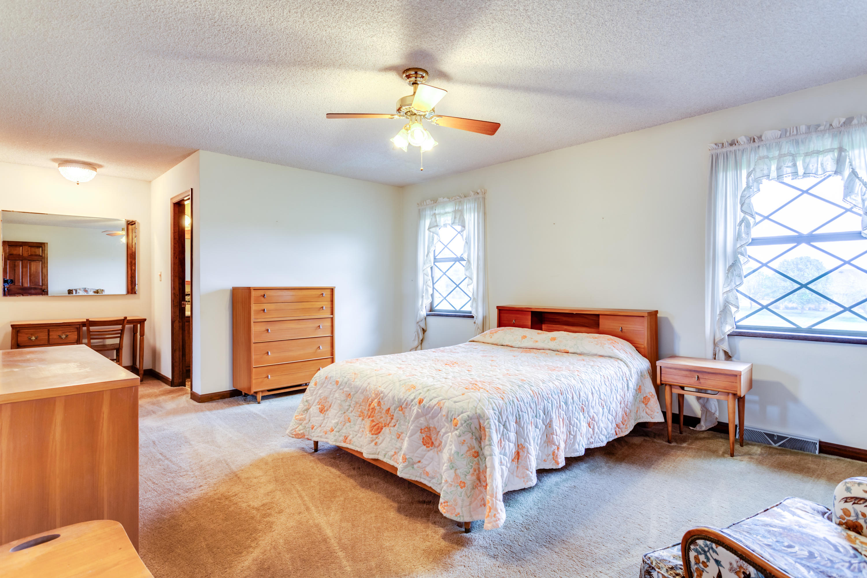 1075 West Hunt Road Alcoa, TN 37701 - Photo 11 of 30 014180409-3-1075WHuntRdAlcoaTN-FULL SIZE