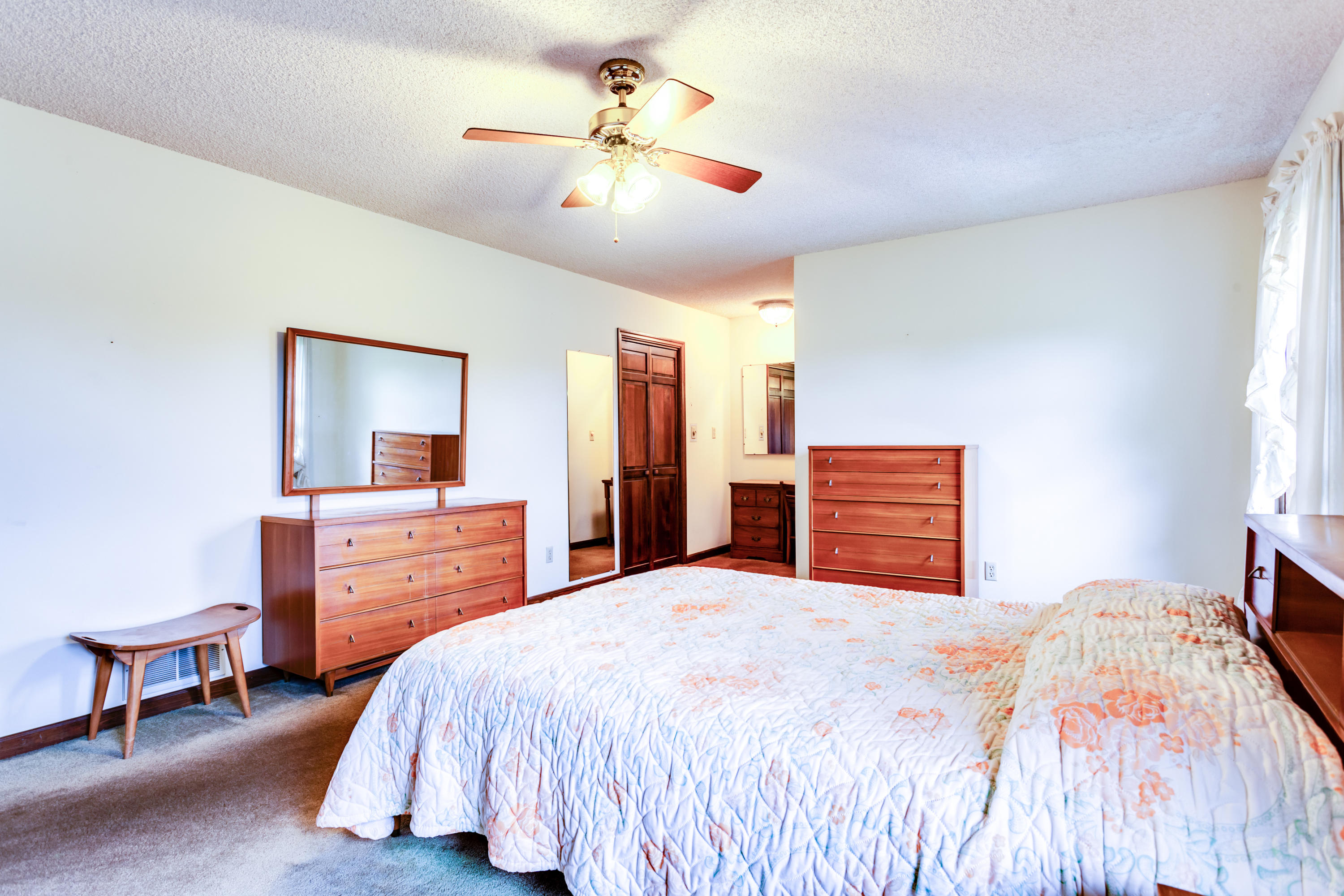 1075 West Hunt Road Alcoa, TN 37701 - Photo 12 of 30 015180409-3-1075WHuntRdAlcoaTN-FULL SIZE