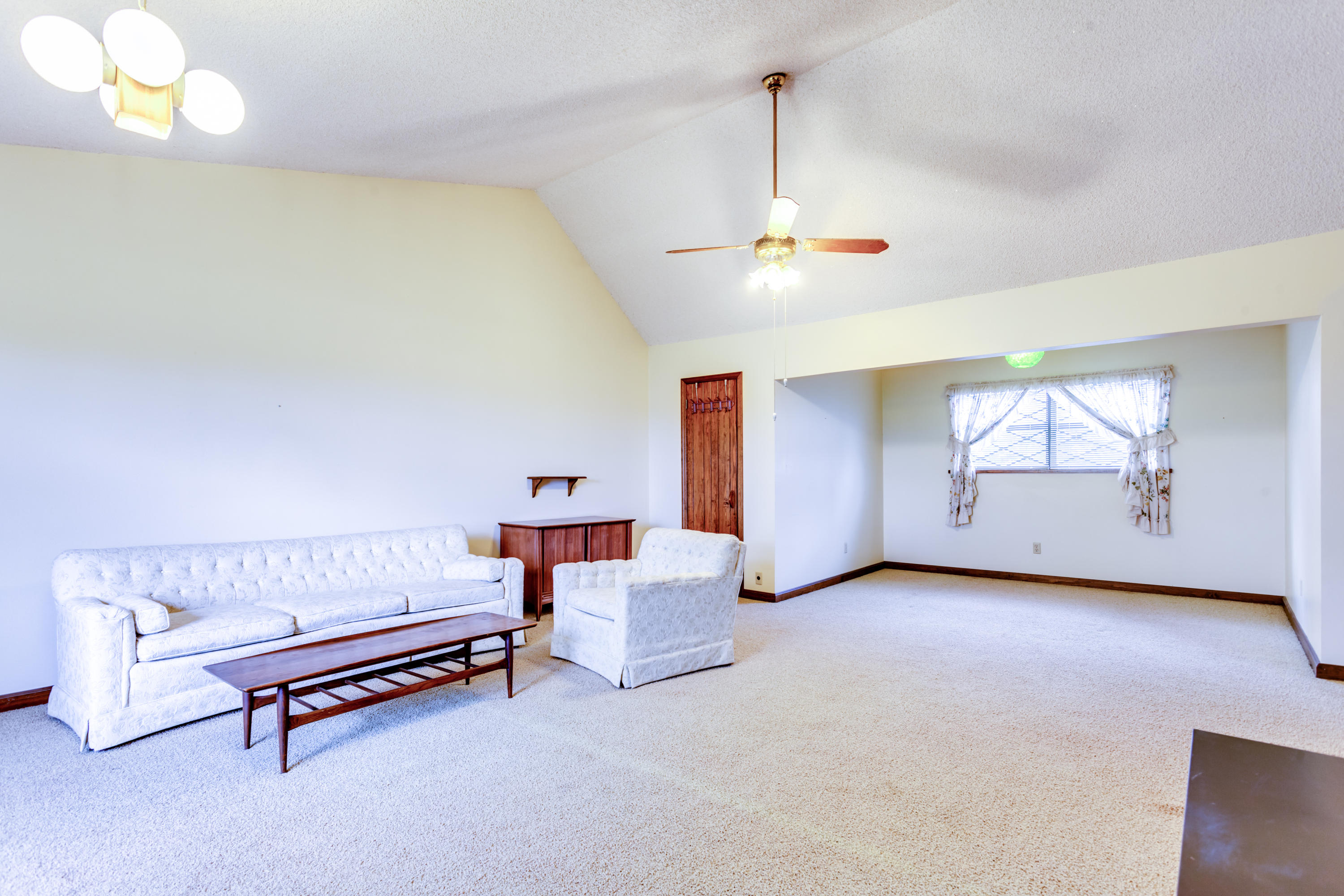 1075 West Hunt Road Alcoa, TN 37701 - Photo 19 of 30 025180409-3-1075WHuntRdAlcoaTN-FULL SIZE