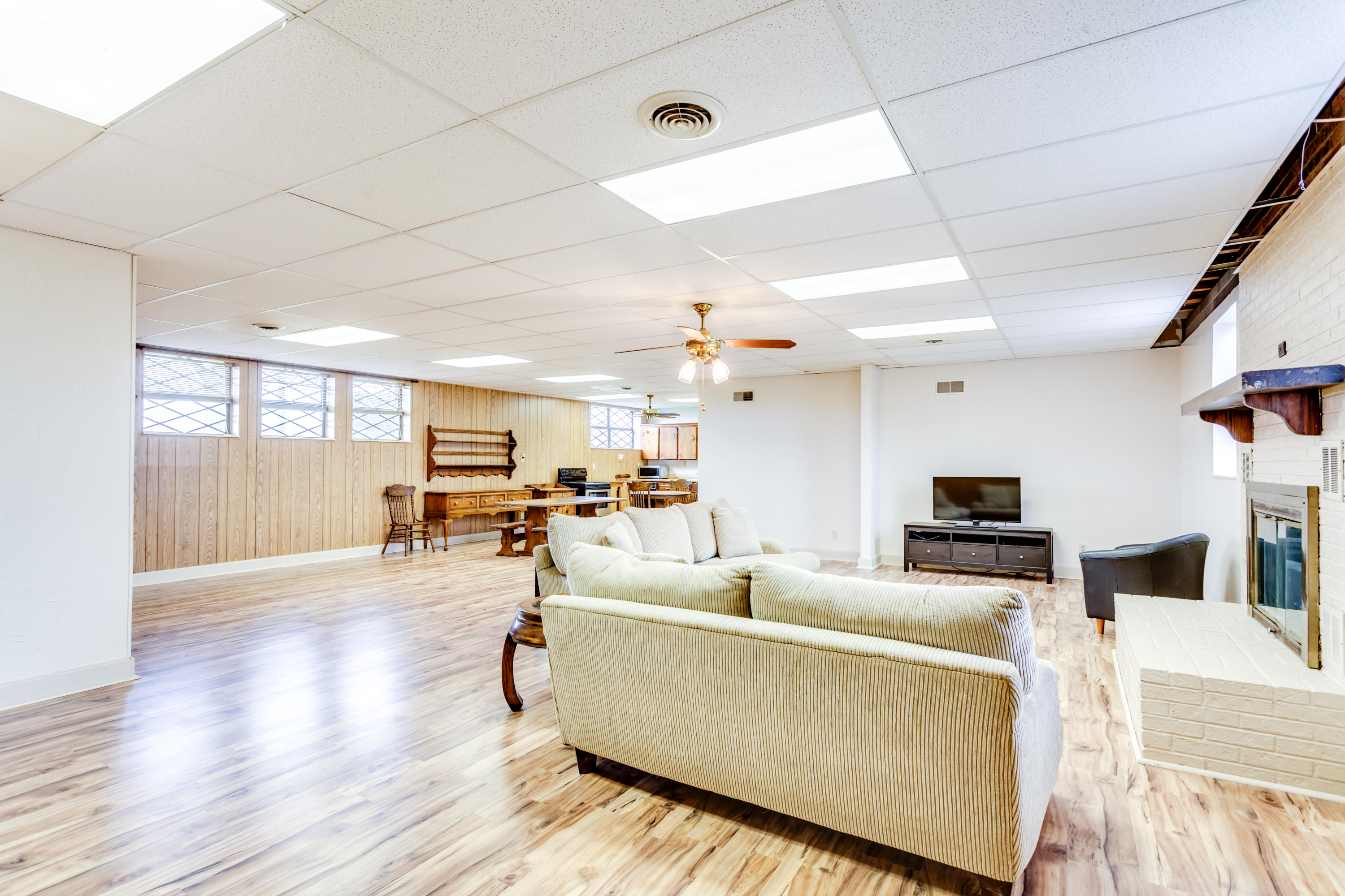 1075 West Hunt Road Alcoa, TN 37701 - Photo 21 of 30 028180409-3-1075WHuntRdAlcoaTN-FULL SIZE