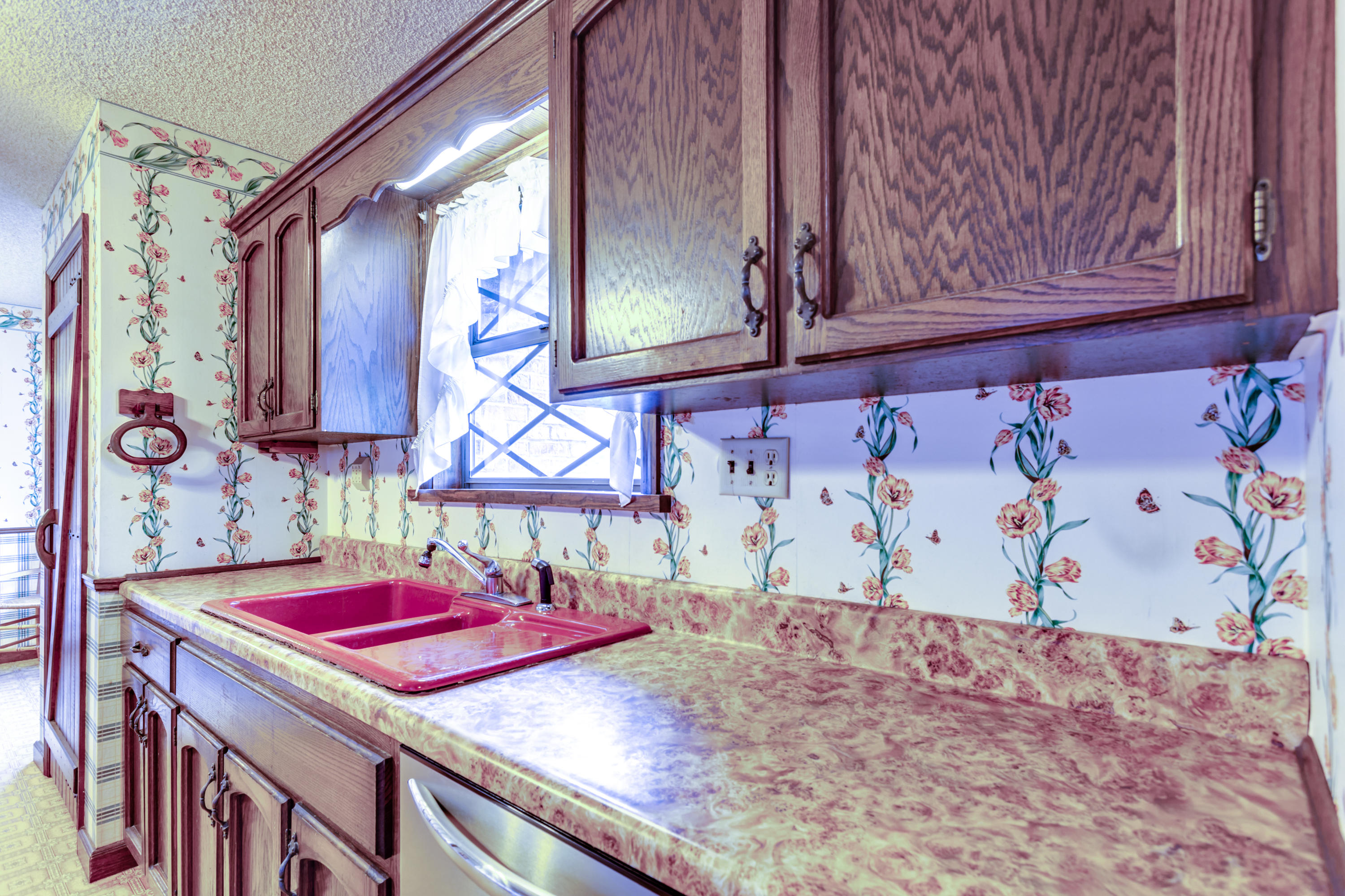 1075 West Hunt Road Alcoa, TN 37701 - Photo 5 of 30 007180409-3-1075WHuntRdAlcoaTN-FULL SIZE