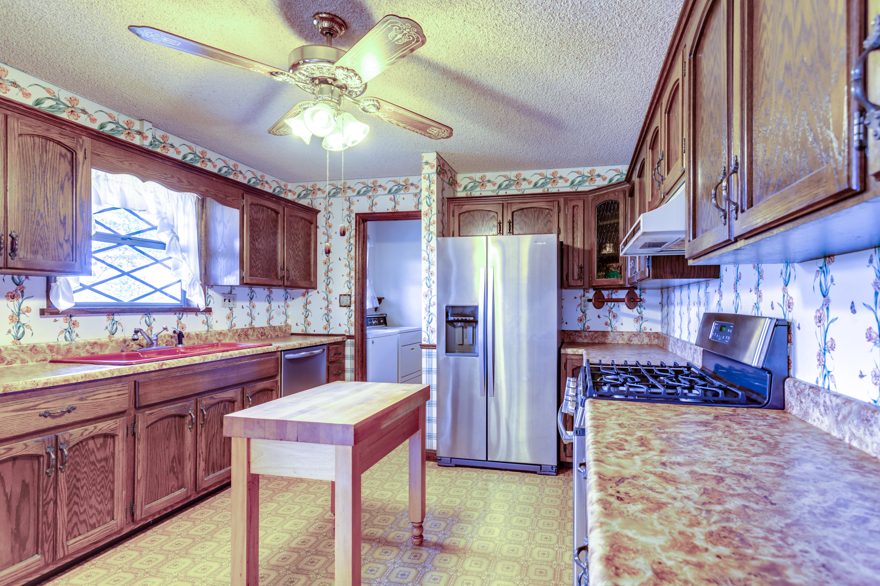 1075 West Hunt Road Alcoa, TN 37701 - Photo 8 of 30 010180409-3-1075WHuntRdAlcoaTN-FULL SIZE