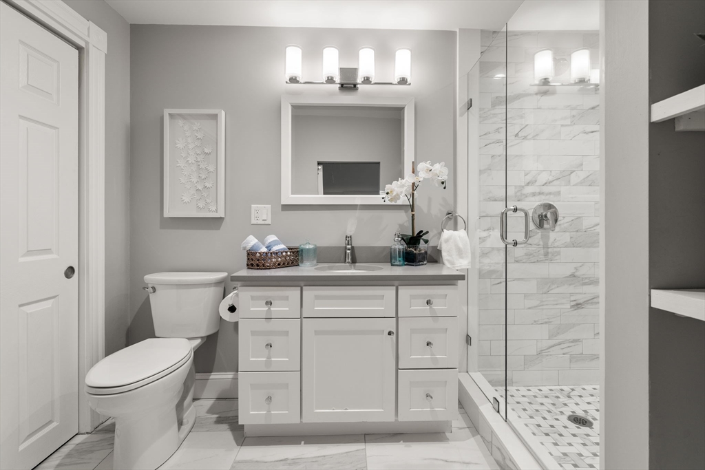 39 Kent Street, Unit 4 Brookline, MA 02445 - Photo 17 of 24