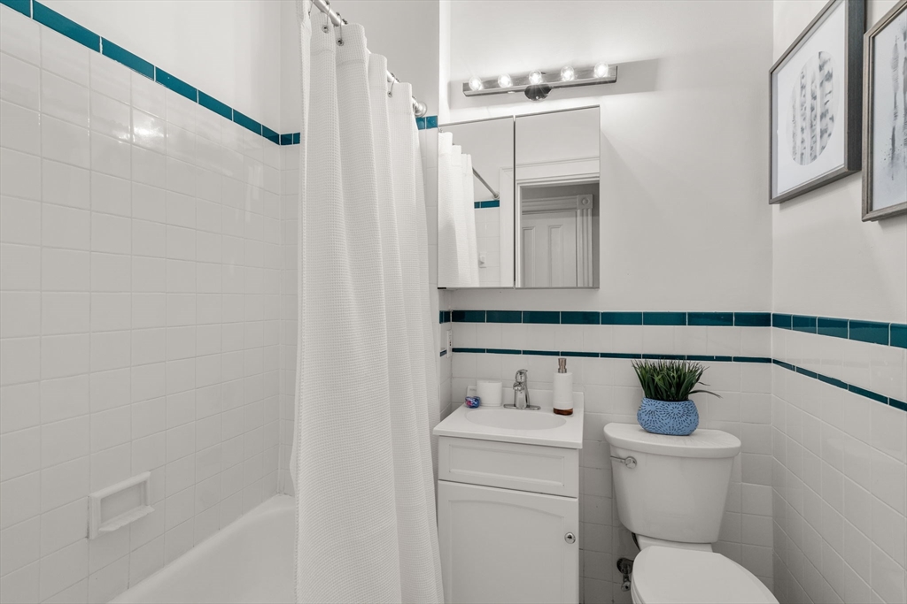 39 Kent Street, Unit 4 Brookline, MA 02445 - Photo 20 of 24