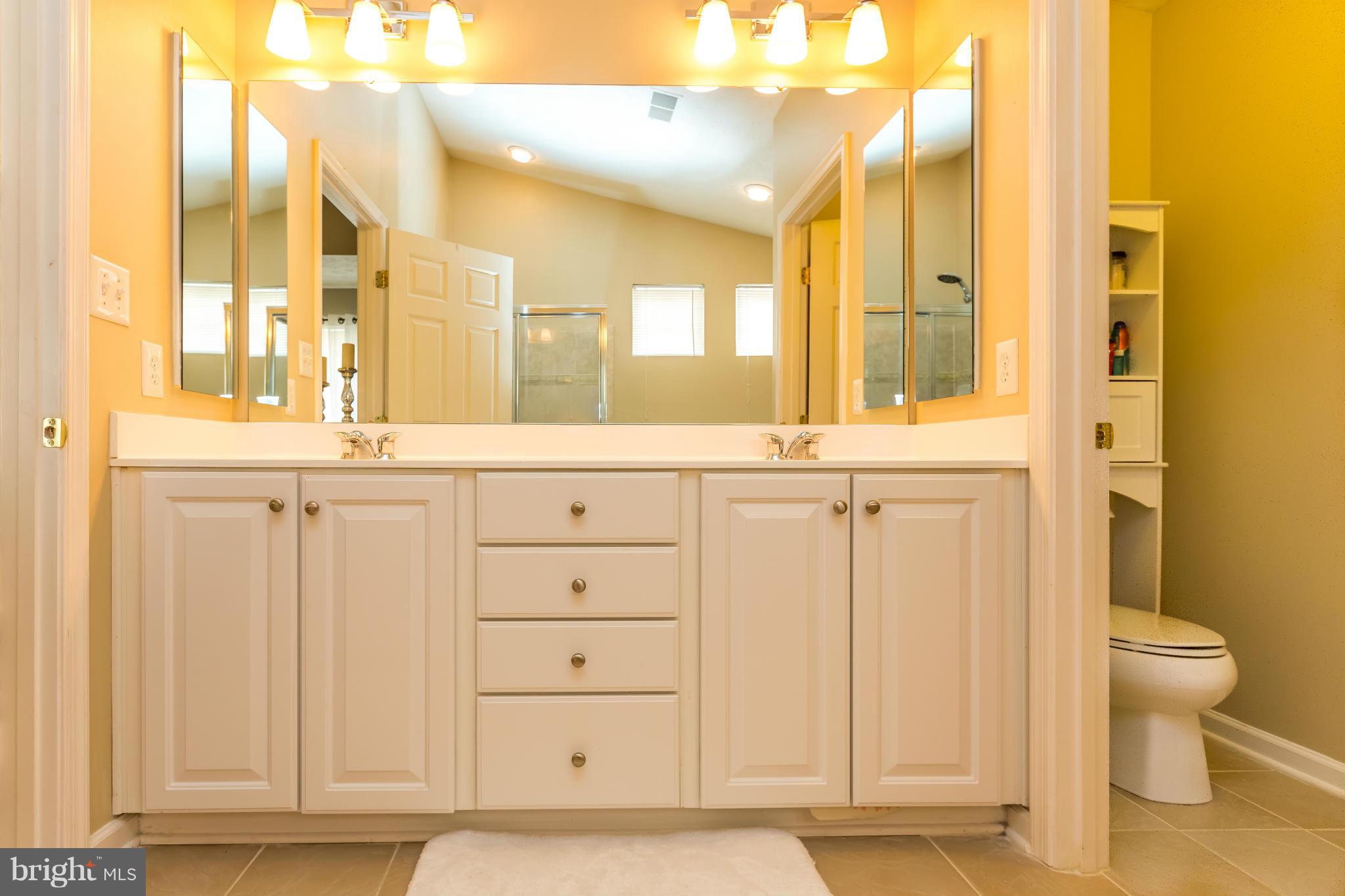 7754 Rotherham Drive Hanover, MD 21076 - Photo 22 of 30 Bath (Master)
