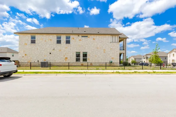 $2,500 | 218 Glass Mountain Way, Dripping Springs, TX 78620