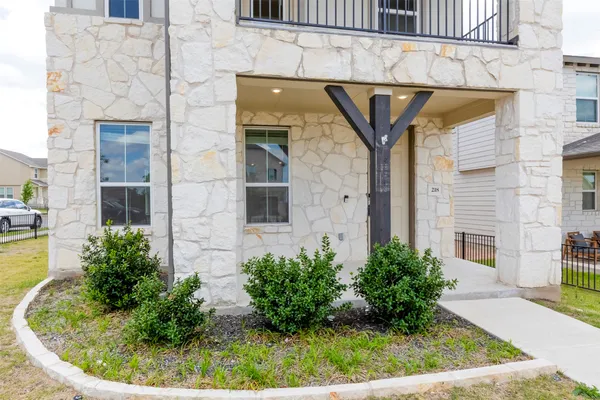 $2,500 | 218 Glass Mountain Way, Dripping Springs, TX 78620