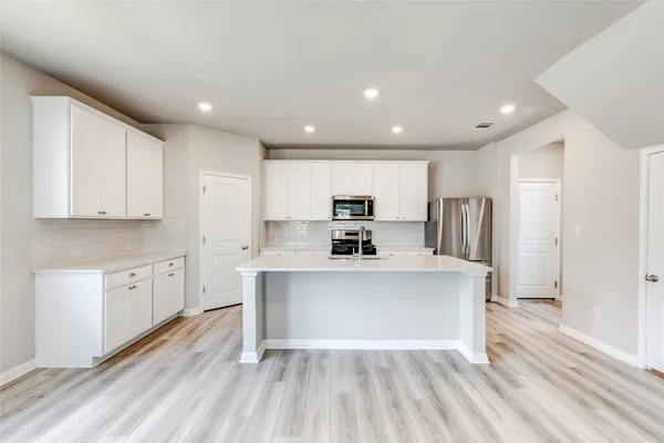 $2,500 | 218 Glass Mountain Way, Dripping Springs, TX 78620