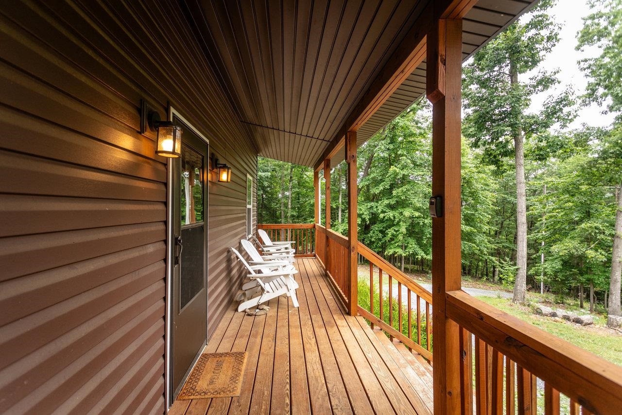 159 Park View Shenandoah, VA 22849 - Photo 3 of 70 a view of balcony with wooden floor and fence
