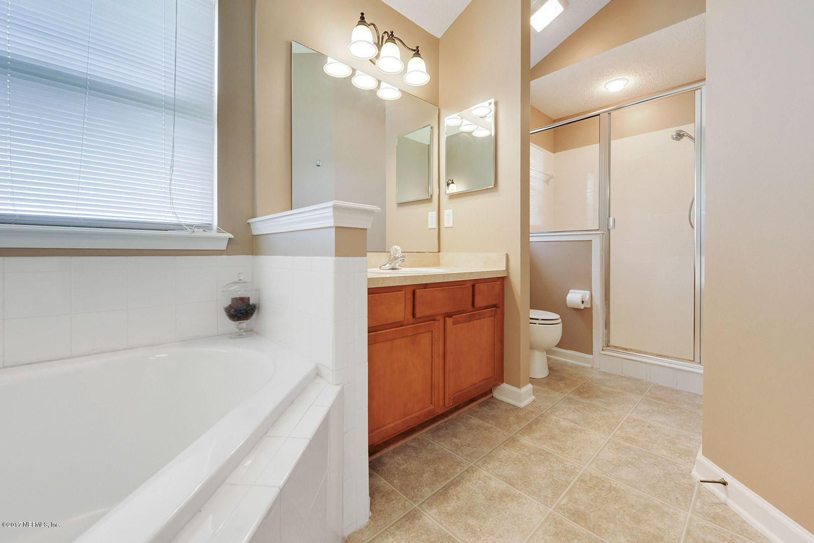 11826 Crooked River Road Jacksonville, FL 32219 - Photo 17 of 28 Owners Bathroom