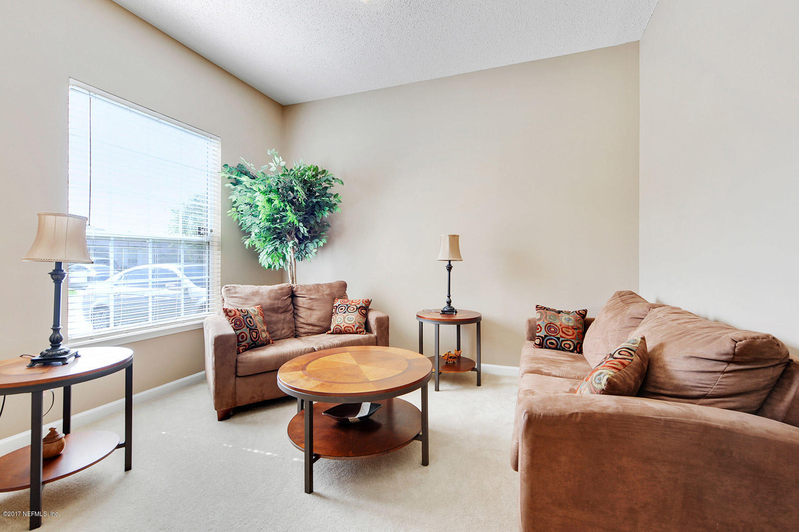 11826 Crooked River Road Jacksonville, FL 32219 - Photo 5 of 28 Living Room