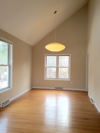 15 Farmington Road Amherst, MA 01002 - Photo 7 of 22 Gallery Image 7