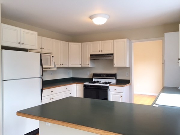15 Farmington Road Amherst, MA 01002 - Photo 8 of 22 Gallery Image 8