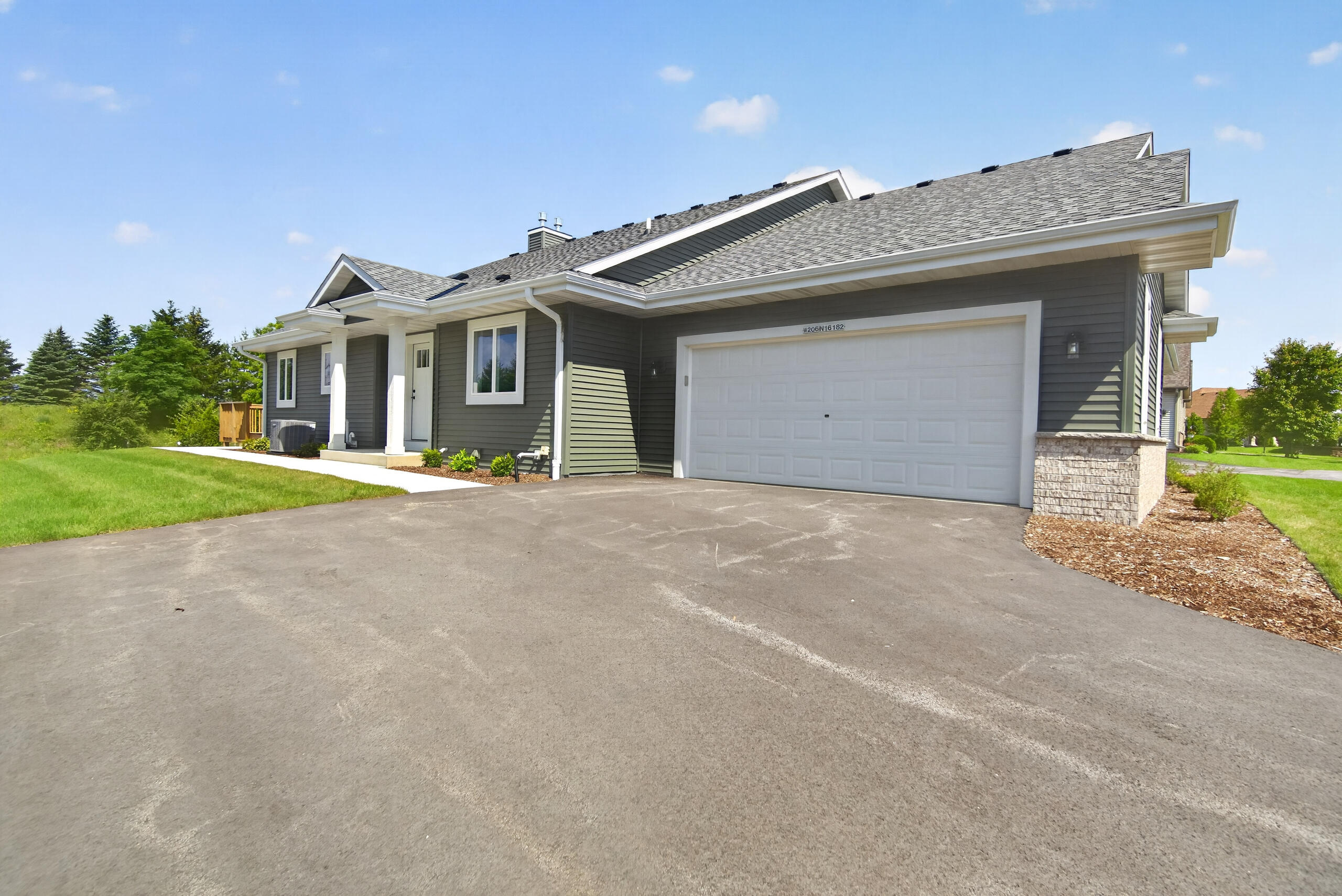 W206N16182 Stonebrook Drive Jackson, WI 53037 - Photo 15 of 18 DSC08208