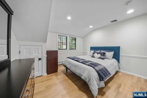 $9,500 | 107 Highland Avenue, Ridgewood, NJ 07450