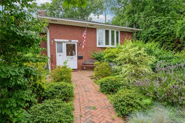 $729,000 | 119 Norwood Avenue, Malverne, NY 11565