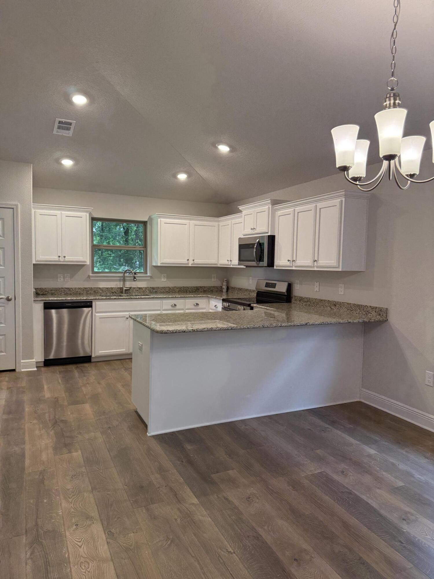 150 Ridgeway Circle Crestview, FL 32536 - Photo 11 of 24 IMG_3170