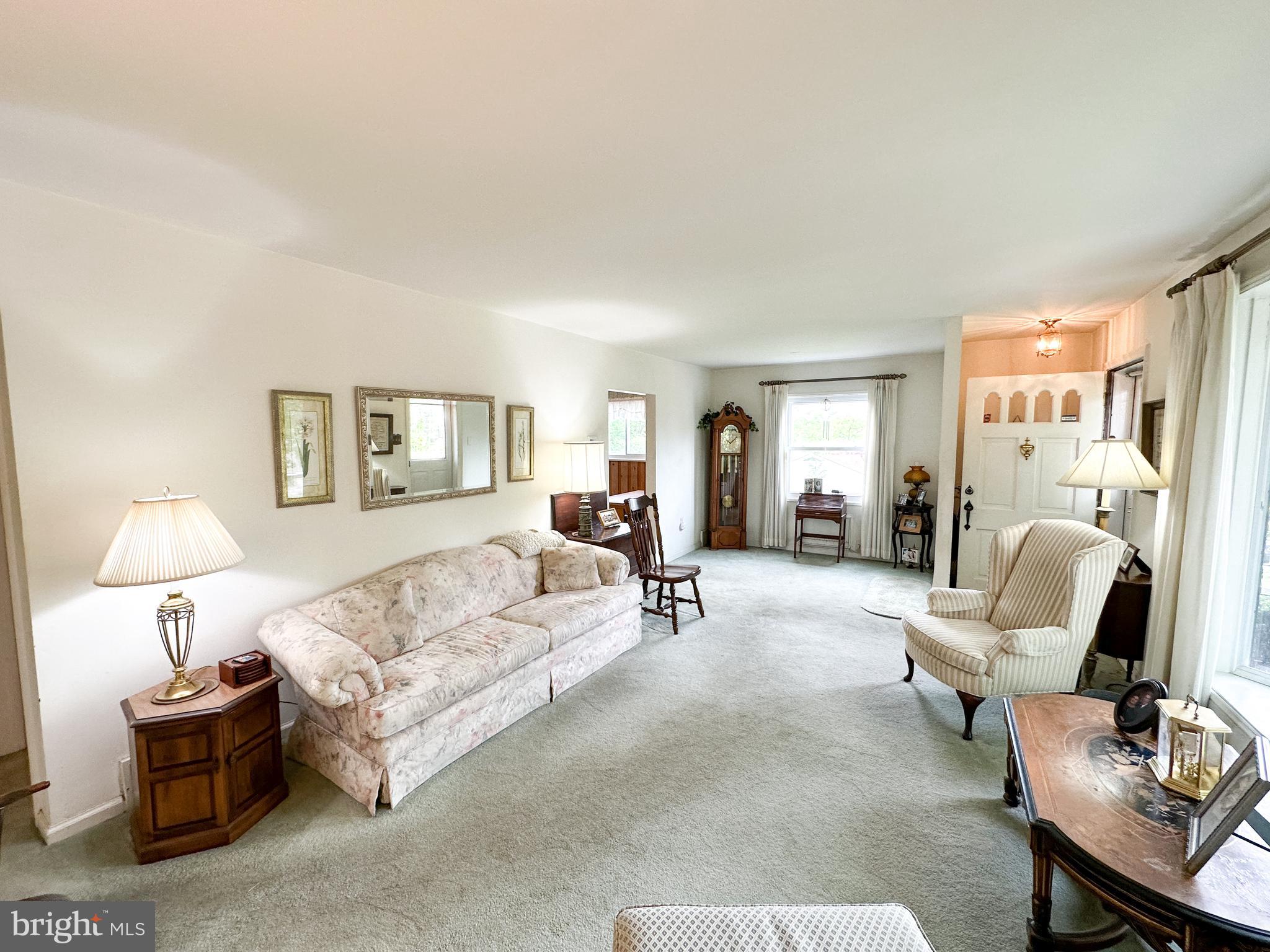 1096 Roberts Road Media, PA 19063 - Photo 6 of 48