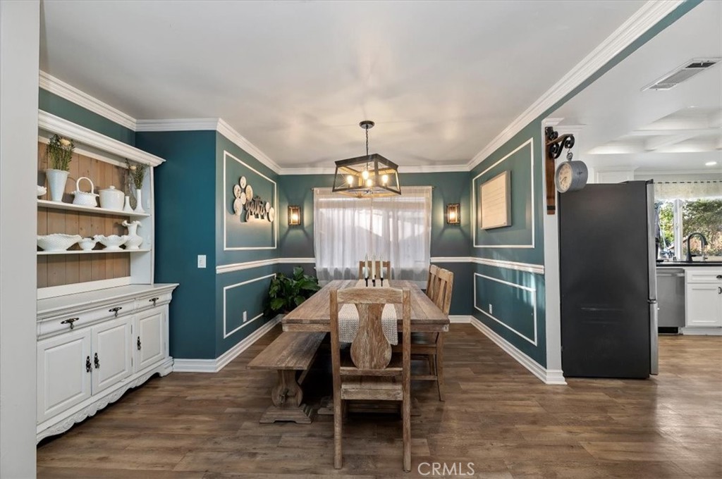16930 Washington Street Riverside, CA 92504 - Photo 9 of 50 Dining room