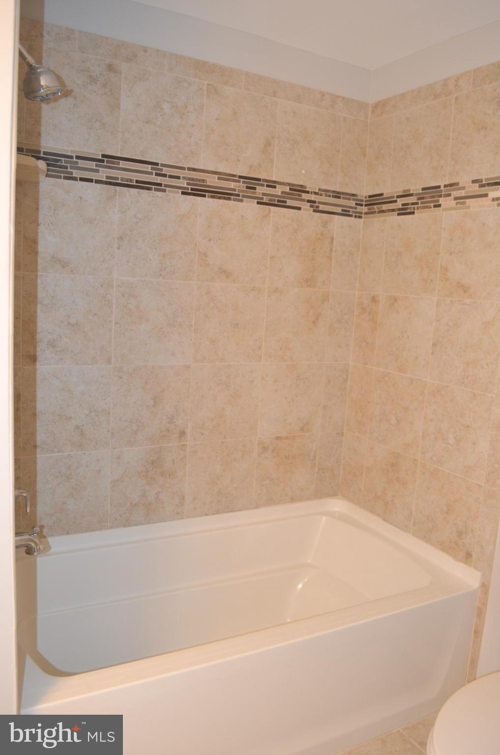 215 Haverhill Road Joppa, MD 21085 - Photo 18 of 30 Bath (Master)