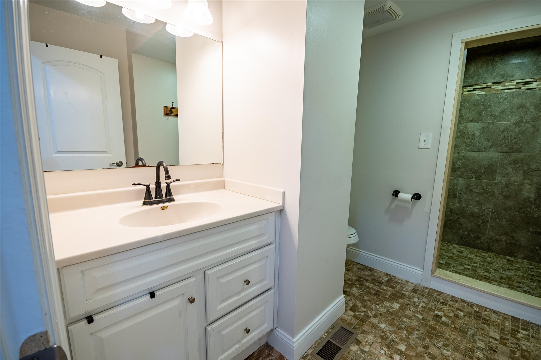 7019 Yankeetown Road Newburgh, IN 47630 - Photo 25 of 36 Gallery Image 25