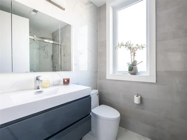 $3,795,000 | 85 Erie Avenue, Atlantic Beach, NY 11509