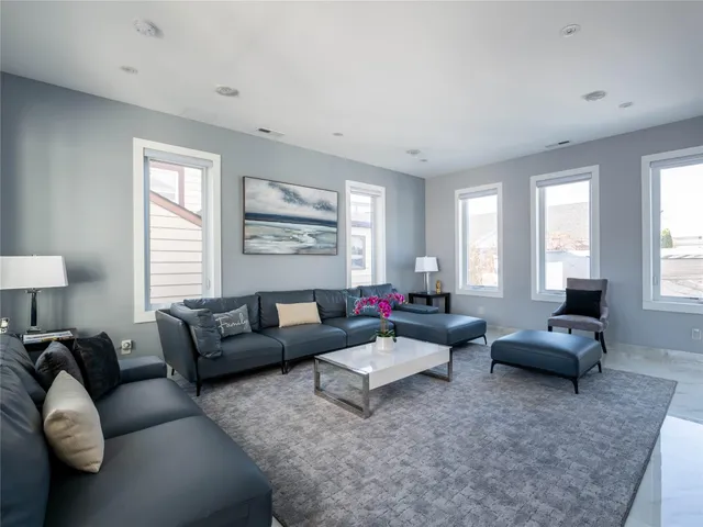 $3,795,000 | 85 Erie Avenue, Atlantic Beach, NY 11509