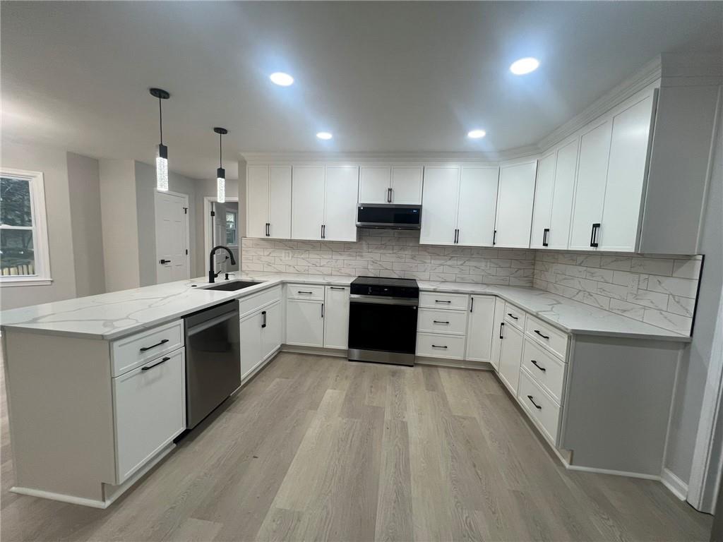 2388 Dakota Trail Southwest Lilburn, GA 30047 - Photo 11 of 76