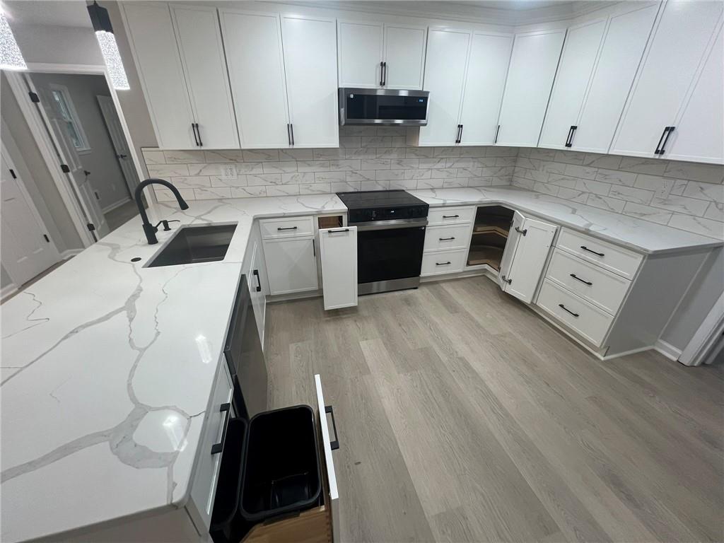 2388 Dakota Trail Southwest Lilburn, GA 30047 - Photo 14 of 76