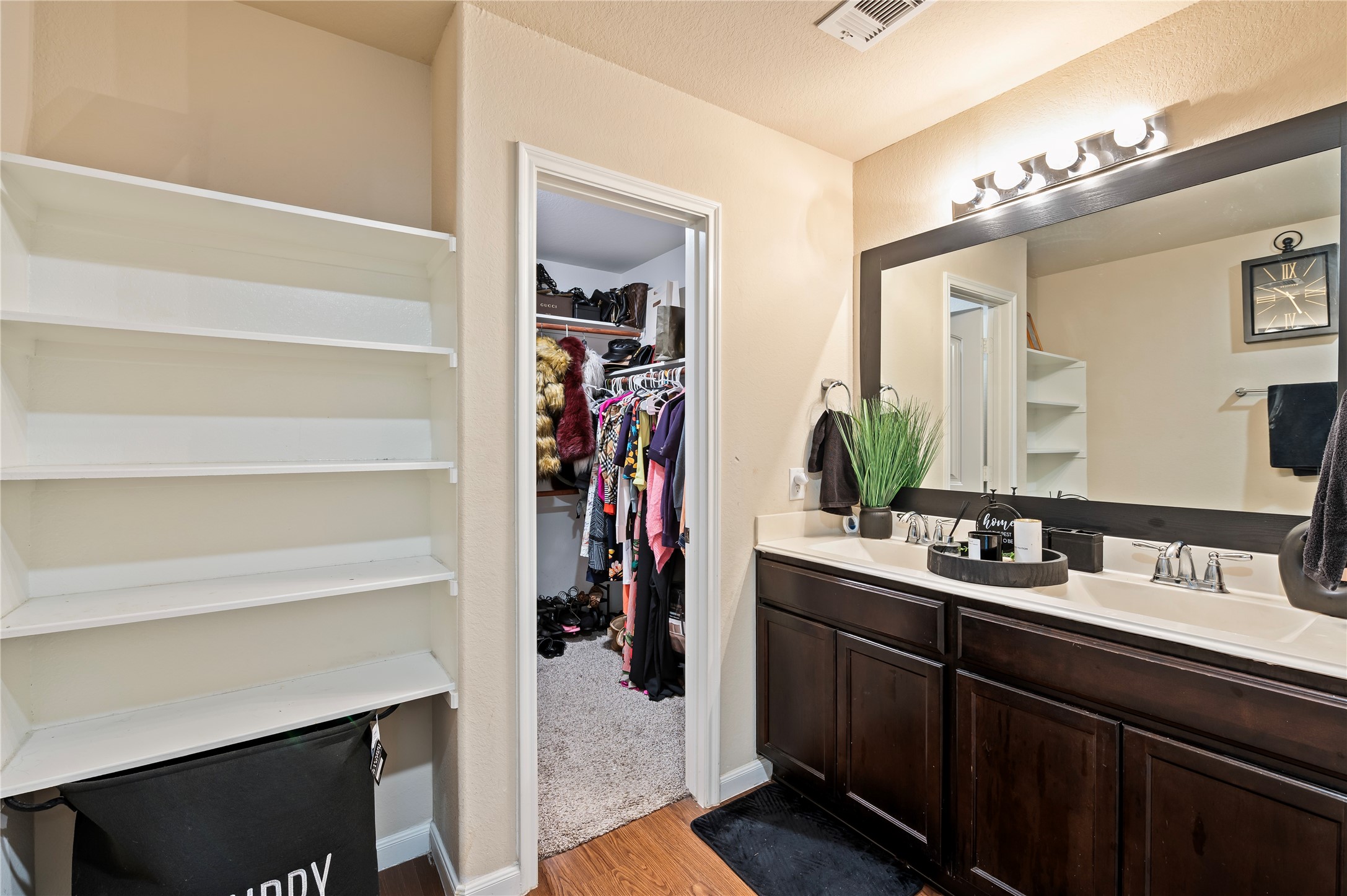 9906 Bezeled Cir Lane Rosharon, TX 77583 - Photo 14 of 26