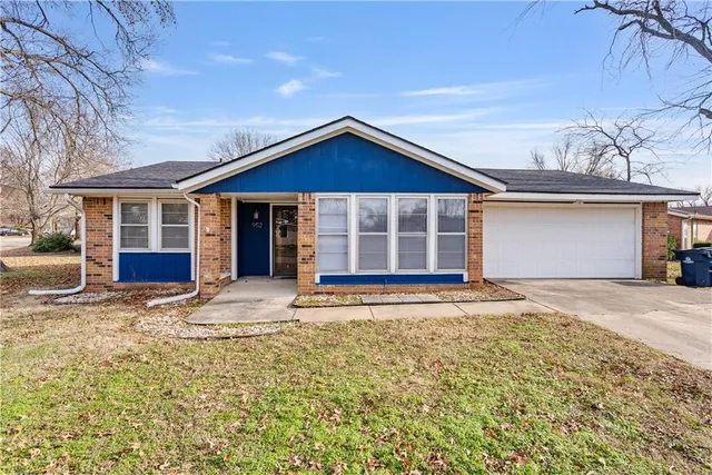 $129,900 | 952 Crescent Drive, Independence, KS 67301