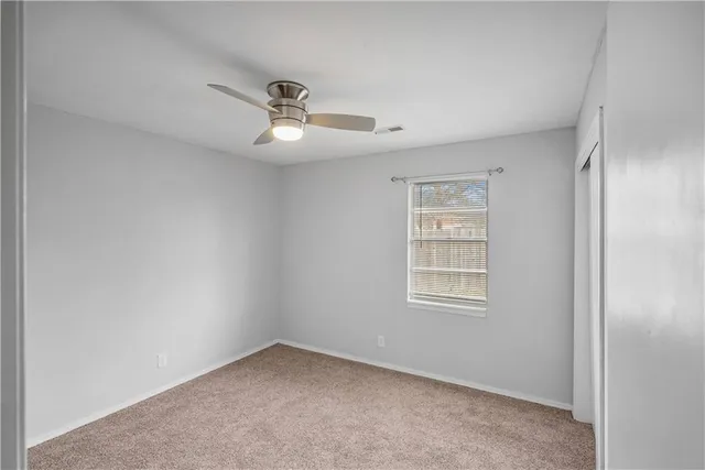 $129,900 | 952 Crescent Drive, Independence, KS 67301