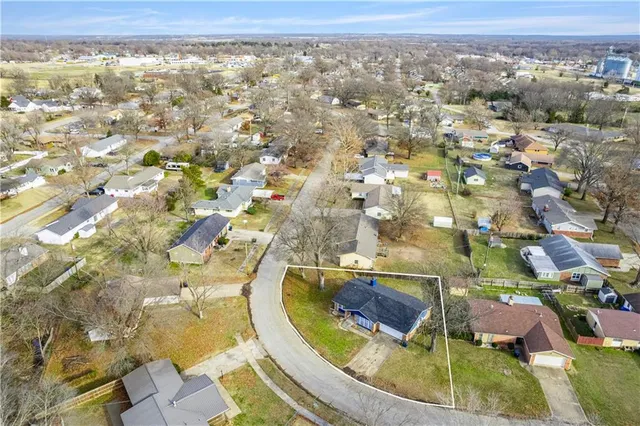 $129,900 | 952 Crescent Drive, Independence, KS 67301
