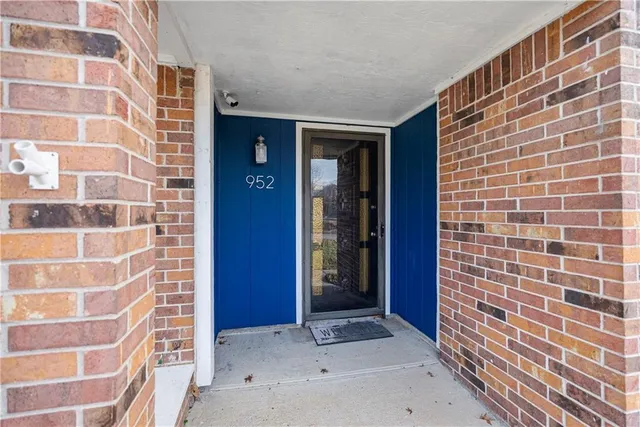 $129,900 | 952 Crescent Drive, Independence, KS 67301