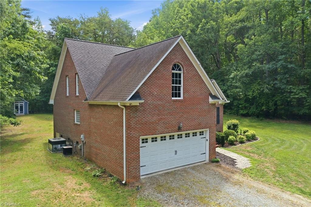 847 Boone Road Burlington, NC 27217 - Photo 3 of 50