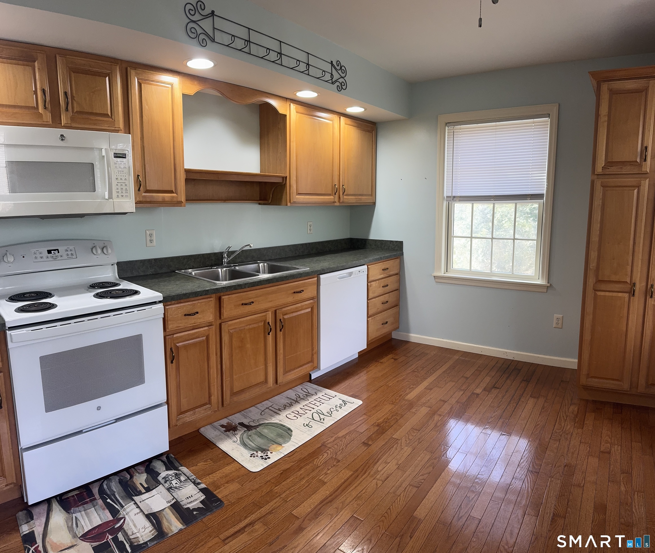 55 Converse Road Woodstock, CT 06281 - Photo 2 of 10