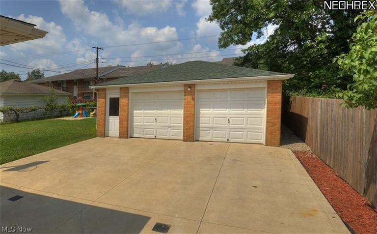7064 Maplewood Road Parma Heights, OH 44130 - Photo 17 of 17