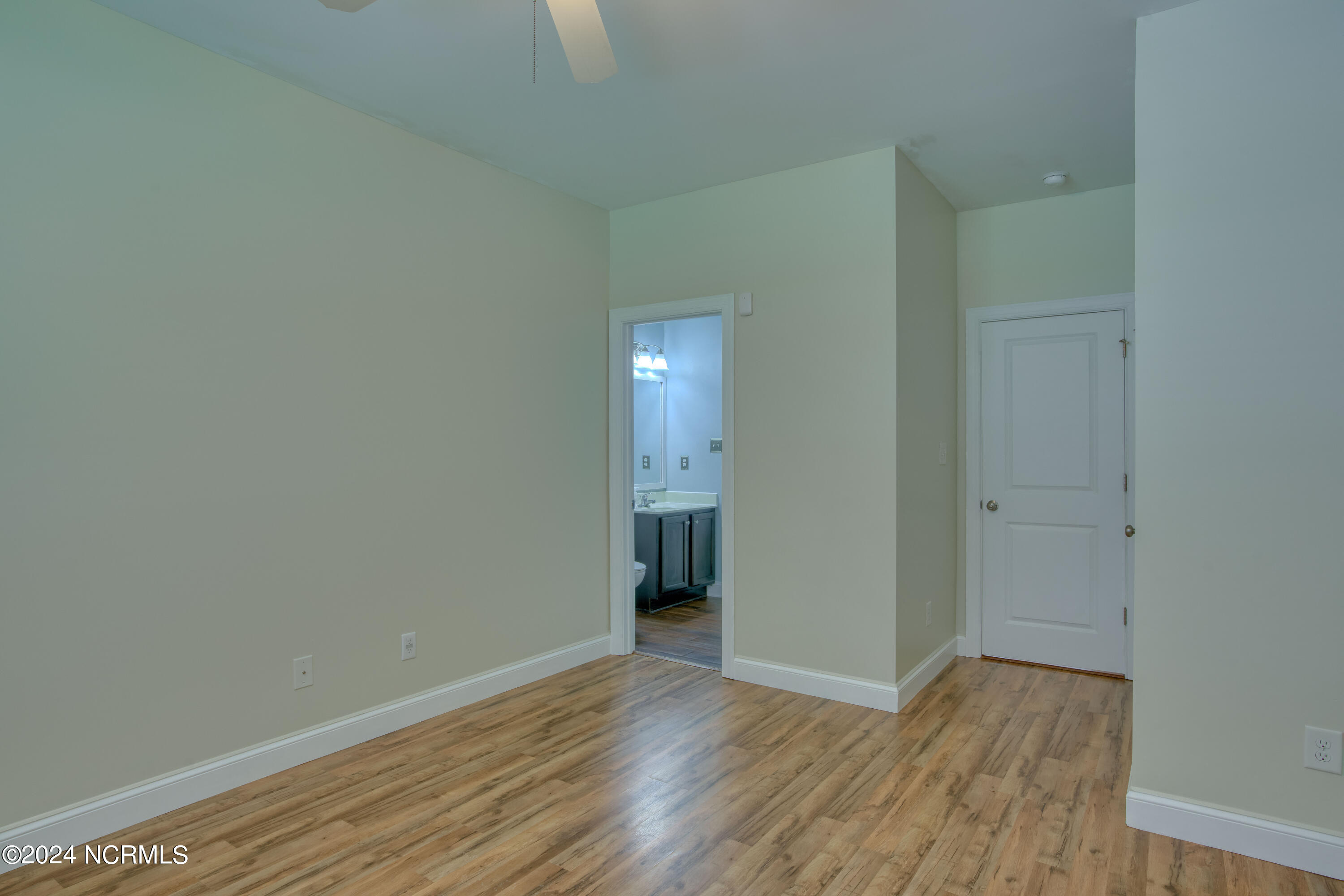 204 East Ridge Court Jacksonville, NC 28540 - Photo 15 of 40 204 E. Ridge Ct - Interiors - Edited_10