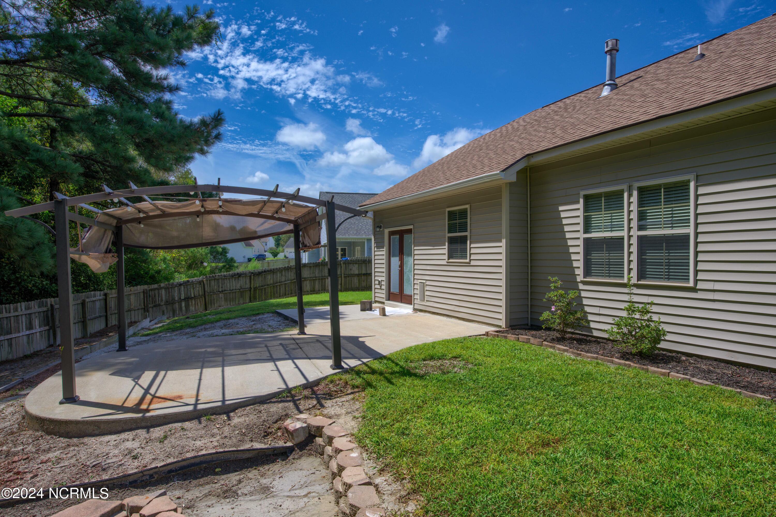 204 East Ridge Court Jacksonville, NC 28540 - Photo 24 of 40 204 E. Ridge Ct - Exterior - Edited_2
