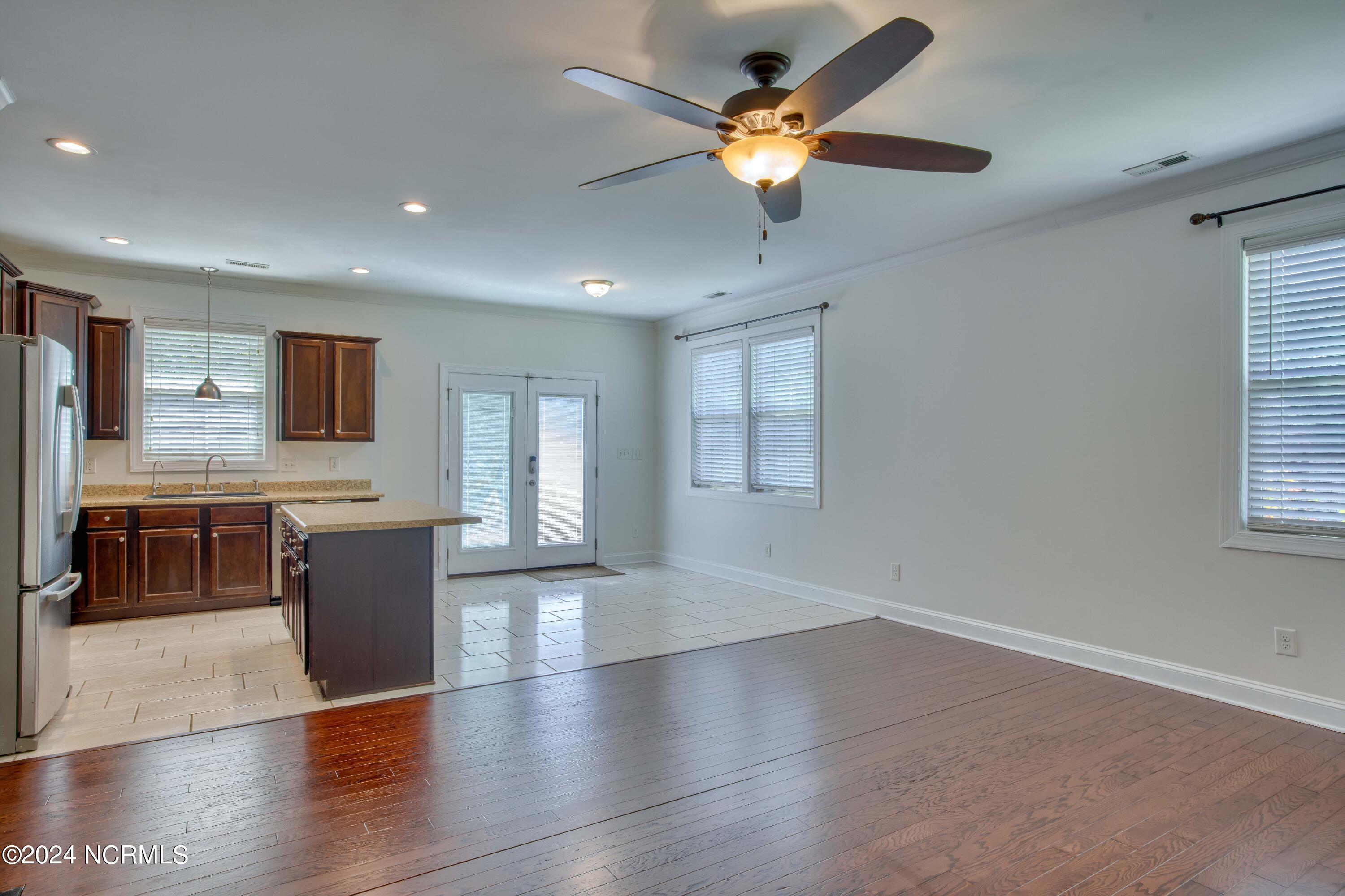 204 East Ridge Court Jacksonville, NC 28540 - Photo 5 of 40 204 E. Ridge Ct - Interiors - Edited_3