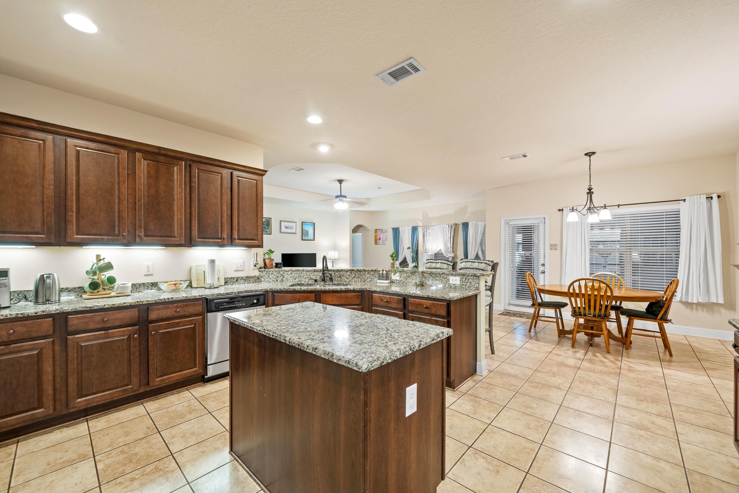 9115 Krystal Ridge Court Daphne, AL 36526 - Photo 14 of 39 Kitchen