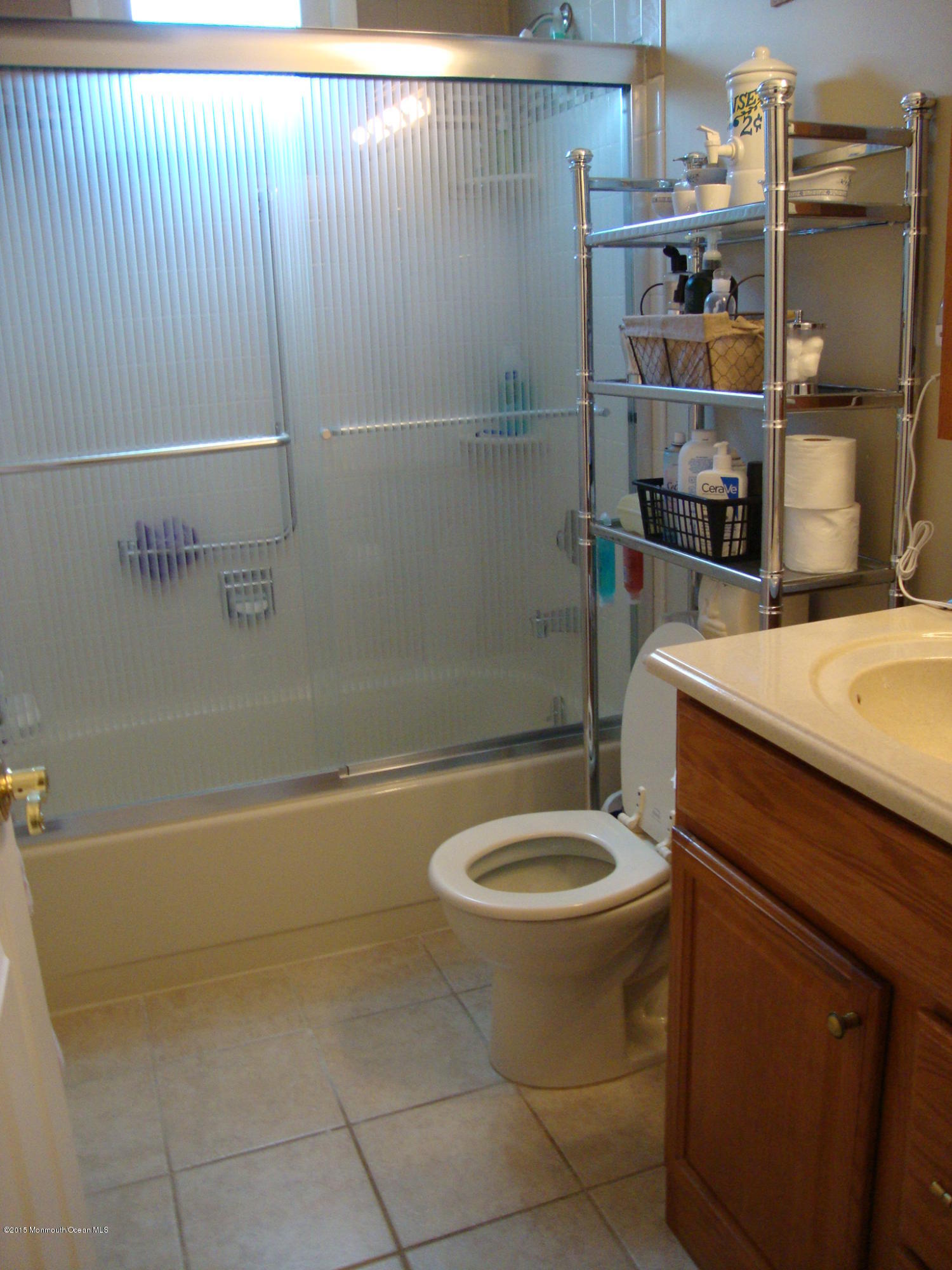 32 Churchill Road Whiting, NJ 08759 - Photo 11 of 17 32 Churchill 018