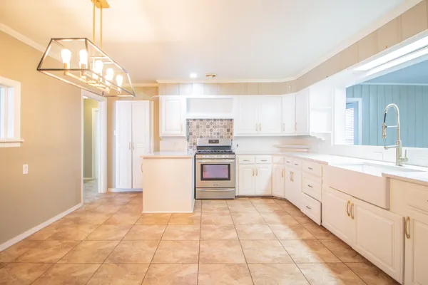 $178,000 | 716 West Mississippi Street, Floydada, TX 79235