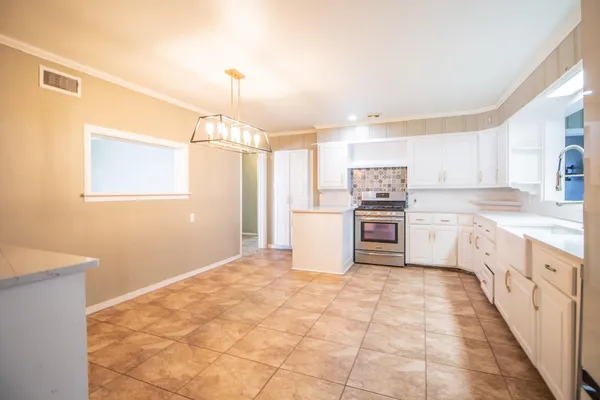 $178,000 | 716 West Mississippi Street, Floydada, TX 79235