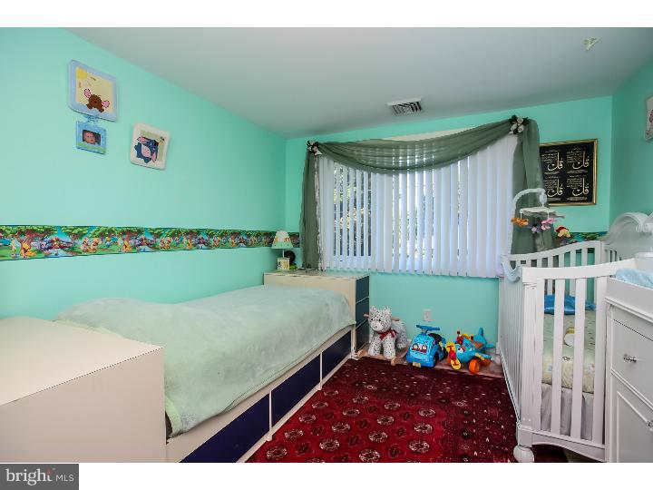 900 Edwards Drive Springfield, PA 19064 - Photo 15 of 25 Bedroom
