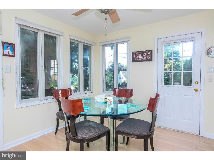 900 Edwards Drive Springfield, PA 19064 - Photo 9 of 25 Breakfast Room